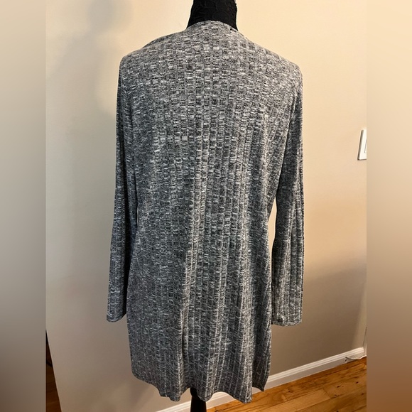 Cardigan - Picture 4 of 6